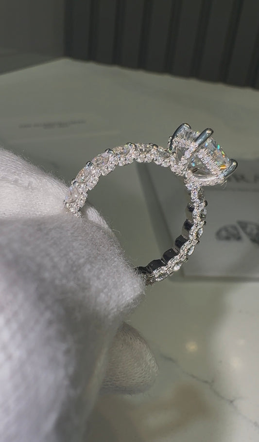 VVS1 Moissanite 3 Carat Radiant Cut Pavé Engagement Ring