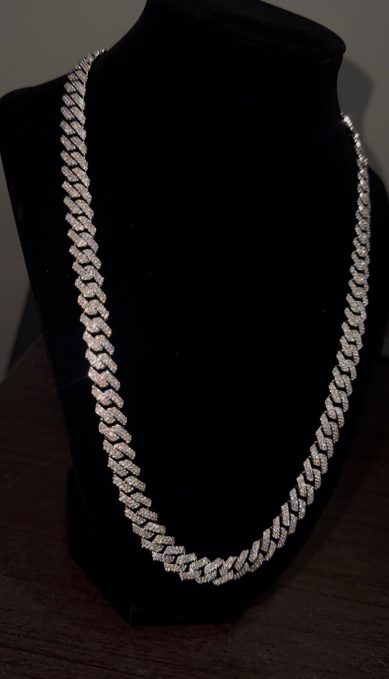 Iced Out VVS1 Moissanite Cuban Chain 10–14mm – D-F Color Diamond Look (19.59 Carat)