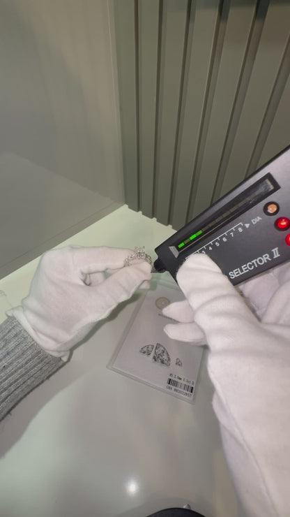 VVS1 Moissanite 3 Carat Radiant Cut Pavé Engagement Ring